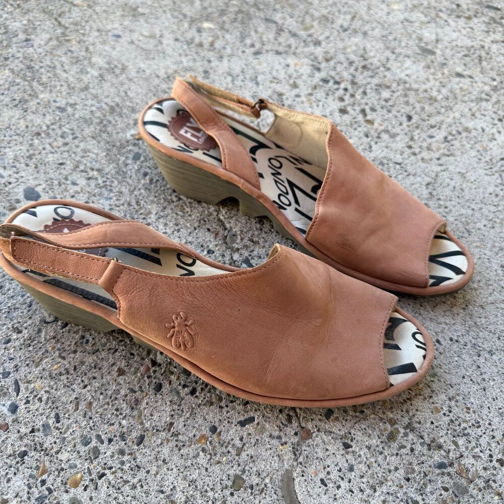 FLY London Womens Palp Wedge Sandal Size 40